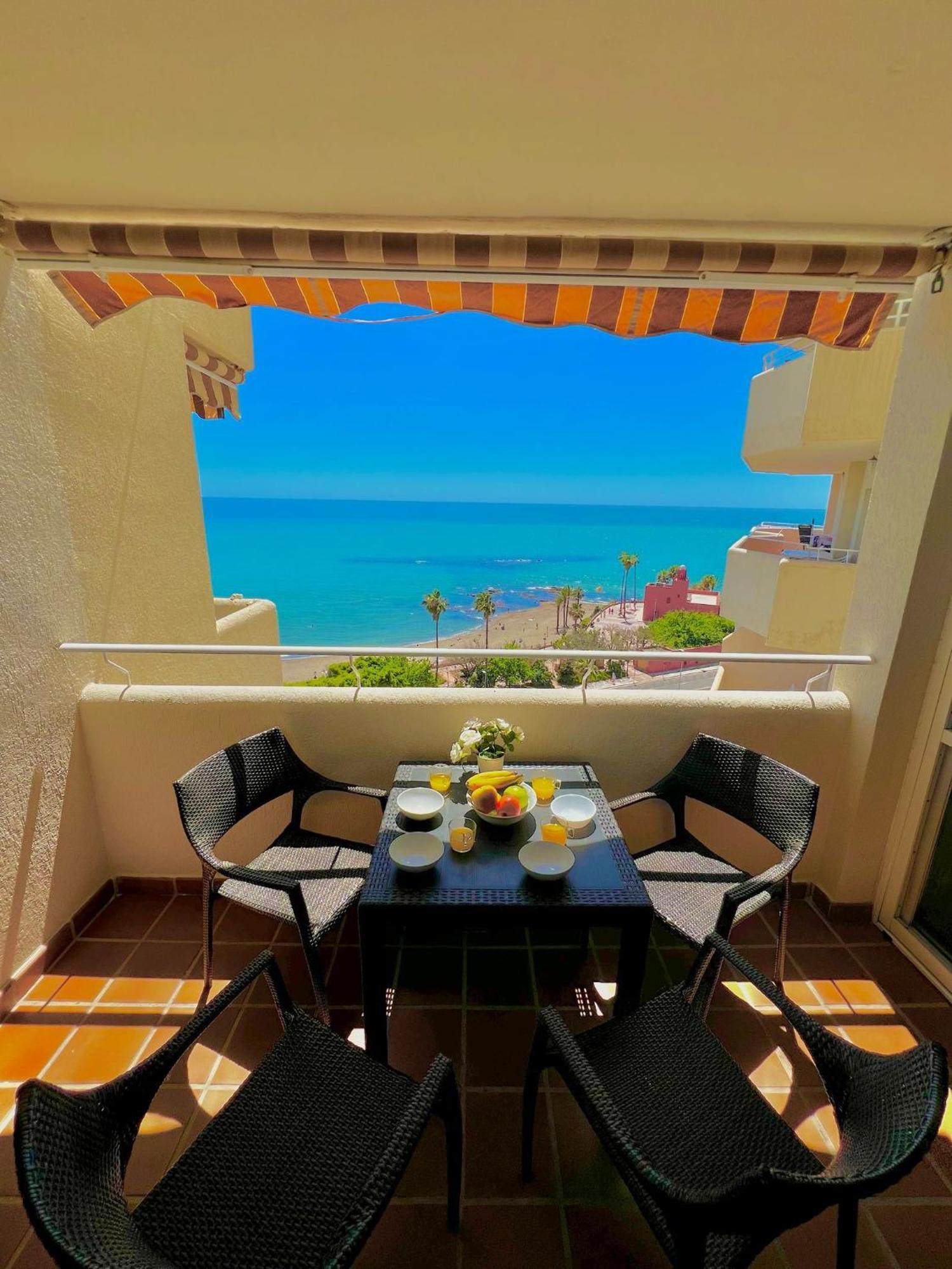 Frontal Sea View Apartment Benalbeach Benalmádena Esterno foto